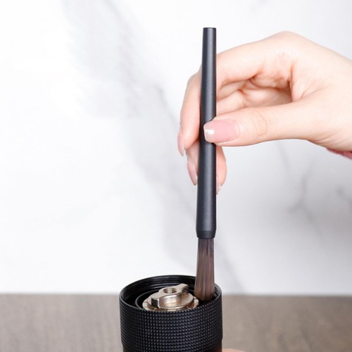 Dusting coffee cleaning - dusting,